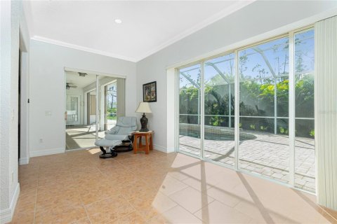 House in North Port, Florida 4 bedrooms, 286.88 sq.m. № 1592951 - photo 18