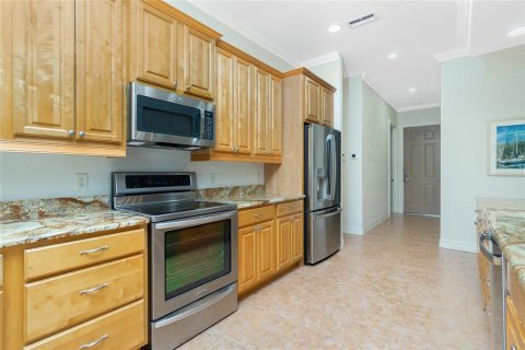 House in North Port, Florida 4 bedrooms, 286.88 sq.m. № 1592951 - photo 11