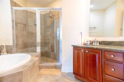 Condo in Tampa, Florida, 2 bedrooms  № 1783249 - photo 25