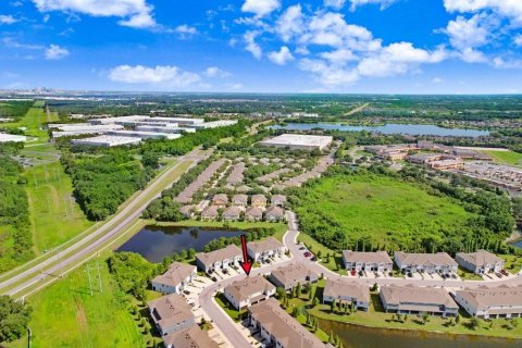 Townhouse in Riverview, Florida 3 bedrooms, 158.58 sq.m. № 1833064 - photo 24