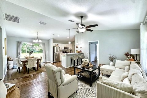 House in Ocala, Florida 3 bedrooms, 104.52 sq.m. № 1908171 - photo 3