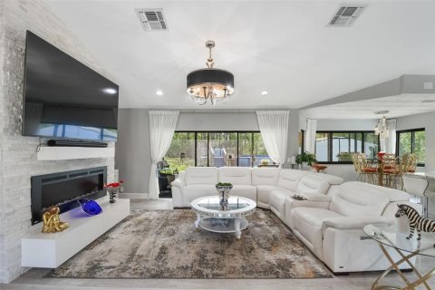 Casa en venta en Spring Hill, Florida, 3 dormitorios, 227.61 m2 № 2220745 - foto 11