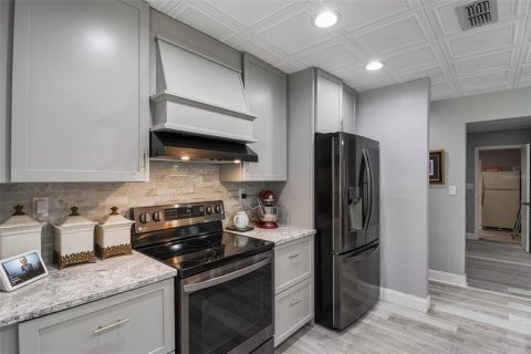 Casa en venta en Spring Hill, Florida, 3 dormitorios, 227.61 m2 № 2220745 - foto 20