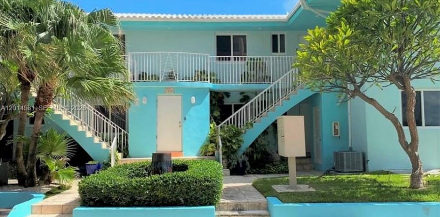 Condo à Hollywood, Floride, 2 chambres  № 2076570