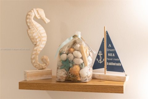 Condominio en venta en Miami, Florida, 2 dormitorios, 84.26 m2 № 1929571 - foto 14