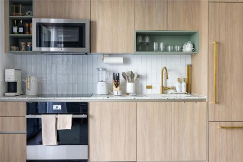 Condominio en venta en Miami, Florida, 2 dormitorios, 84.26 m2 № 1929571 - foto 5
