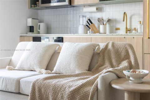 Condominio en venta en Miami, Florida, 2 dormitorios, 84.26 m2 № 1929571 - foto 6