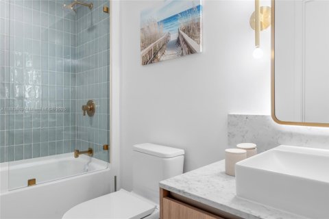 Condominio en venta en Miami, Florida, 2 dormitorios, 84.26 m2 № 1929571 - foto 24
