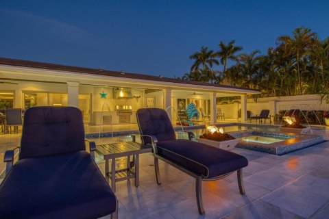 House in Fort Lauderdale, Florida 5 bedrooms, 423.08 sq.m. № 2158359 - photo 14