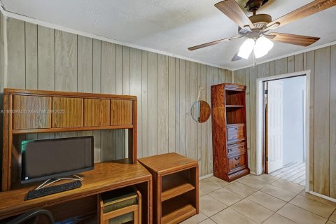 House in Miami, Florida 3 bedrooms, 189.33 sq.m. № 1821774 - photo 23
