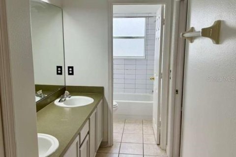 Villa ou maison à louer à Orlando, Floride: 5 chambres, 317.54 m2 № 2096916 - photo 20