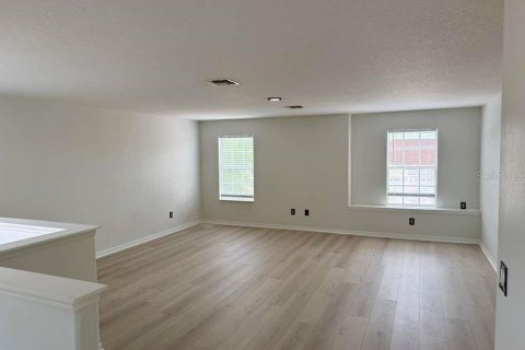 Villa ou maison à louer à Orlando, Floride: 5 chambres, 317.54 m2 № 2096916 - photo 15