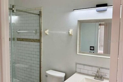 Villa ou maison à louer à Orlando, Floride: 5 chambres, 317.54 m2 № 2096916 - photo 10