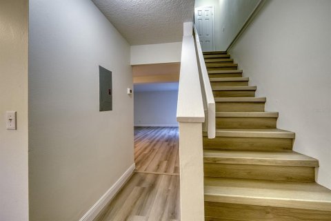 Apartamento en alquiler en Kissimmee, Florida, 2 dormitorios, 597.36 m2 № 2098253 - foto 6