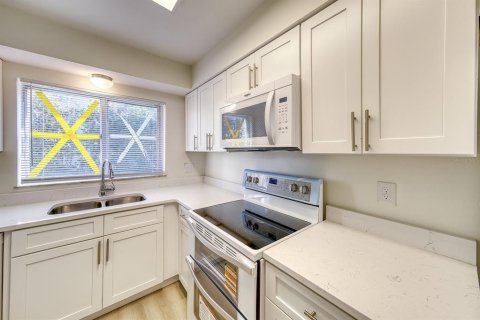 Apartamento en alquiler en Kissimmee, Florida, 2 dormitorios, 597.36 m2 № 2098253 - foto 11