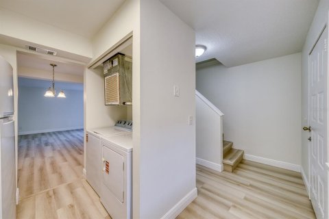 Apartamento en alquiler en Kissimmee, Florida, 2 dormitorios, 597.36 m2 № 2098253 - foto 12