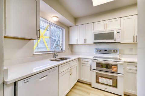 Apartamento en alquiler en Kissimmee, Florida, 2 dormitorios, 597.36 m2 № 2098253 - foto 9