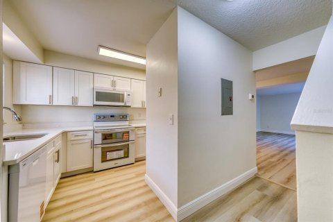 Apartamento en alquiler en Kissimmee, Florida, 2 dormitorios, 597.36 m2 № 2098253 - foto 7