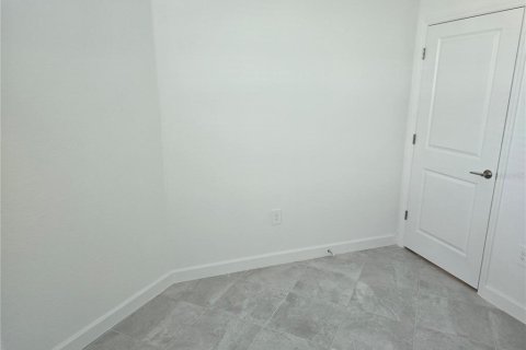 House in Englewood, Florida 2 bedrooms, 145.3 sq.m. № 1821399 - photo 13