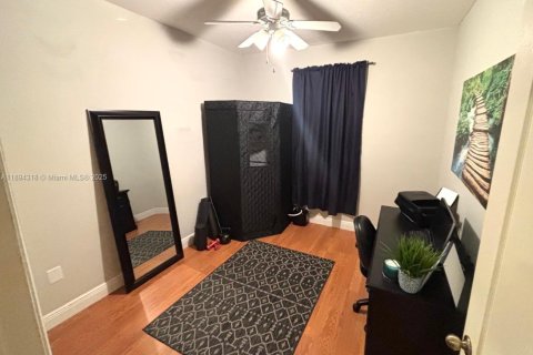 Adosado en venta en Miami, Florida, 3 dormitorios, 146.69 m2 № 1951407 - foto 9