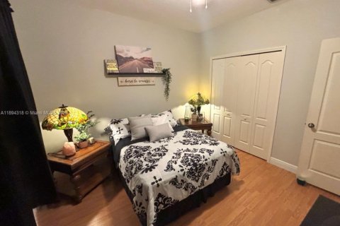 Adosado en venta en Miami, Florida, 3 dormitorios, 146.69 m2 № 1951407 - foto 10