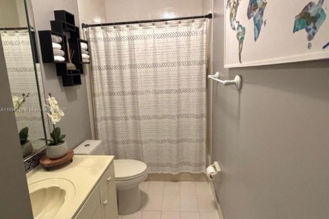 Adosado en venta en Miami, Florida, 3 dormitorios, 146.69 m2 № 1951407 - foto 12