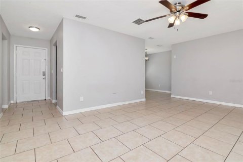 Casa en venta en Seffner, Florida, 3 dormitorios, 115.48 m2 № 1876191 - foto 2