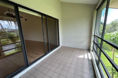 Condominio en alquiler en Stuart, Florida, 2 dormitorios, 112.32 m2 № 2250048 - foto 9