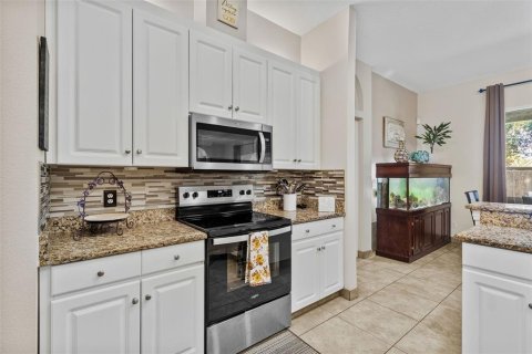 House in Riverview, Florida 5 bedrooms, 227.05 sq.m. № 2394402 - photo 28