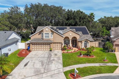 House in Riverview, Florida 5 bedrooms, 227.05 sq.m. № 2394402 - photo 3