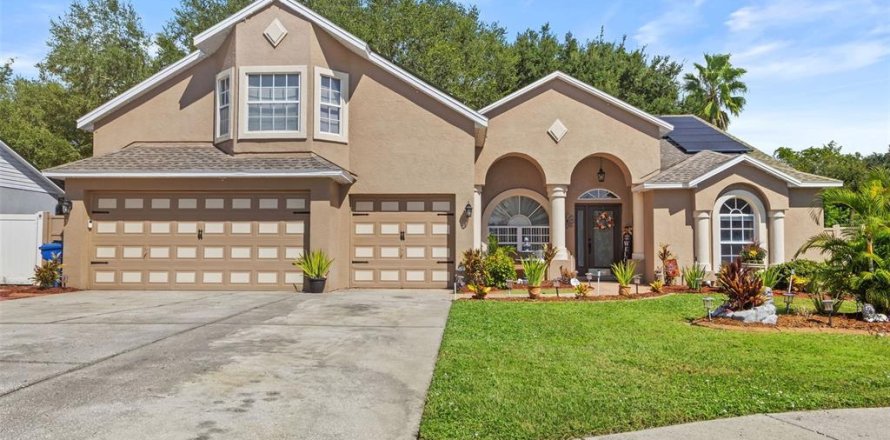 House in Riverview, Florida 5 bedrooms, 227.05 sq.m. № 2394402