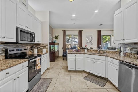 House in Riverview, Florida 5 bedrooms, 227.05 sq.m. № 2394402 - photo 30