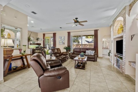 House in Riverview, Florida 5 bedrooms, 227.05 sq.m. № 2394402 - photo 19