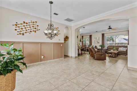 House in Riverview, Florida 5 bedrooms, 227.05 sq.m. № 2394402 - photo 18