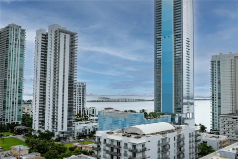 Condominio en alquiler en Miami, Florida, 1 dormitorio, 67.08 m2 № 1953602 - foto 24