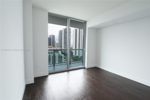 Condominio en alquiler en Miami, Florida, 1 dormitorio, 67.08 m2 № 1953602 - foto 20