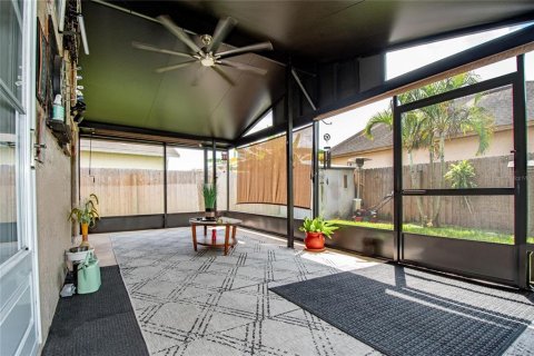 Casa en venta en Orlando, Florida, 4 dormitorios, 103.86 m2 № 1903789 - foto 9