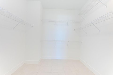 Villa ou maison à louer à Westlake, Floride: 4 chambres, 233.37 m2 № 2402065 - photo 13