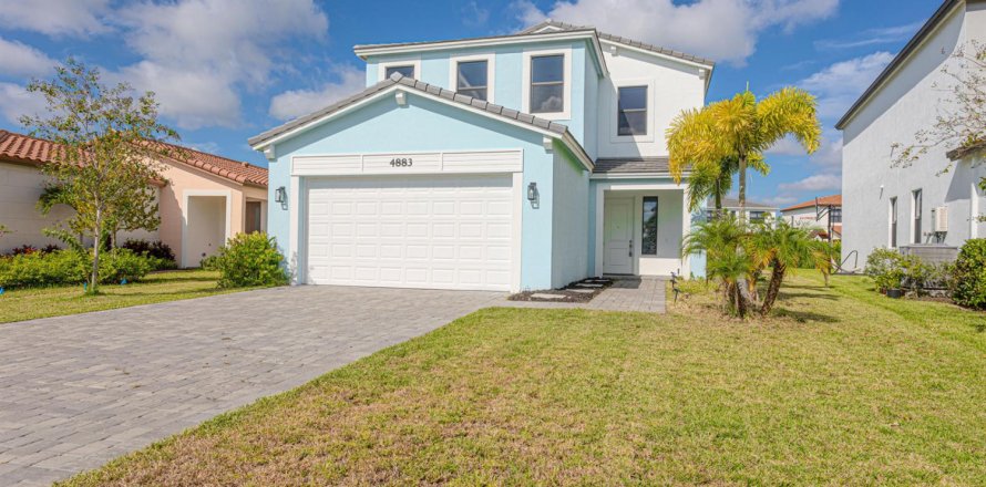 Villa ou maison à Westlake, Floride 4 chambres, 233.37 m2 № 2402065