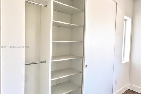 Appartement à louer à Miami Beach, Floride: 1 chambre, 49.61 m2 № 1781912 - photo 3