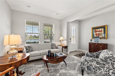 House in Groveland, Florida 5 bedrooms, 362.69 sq.m. № 1905382 - photo 4