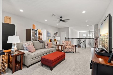 House in Groveland, Florida 5 bedrooms, 362.69 sq.m. № 1905382 - photo 24