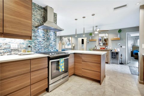 House in Palm Beach Gardens, Florida 3 bedrooms, 110.46 sq.m. № 1887256 - photo 2