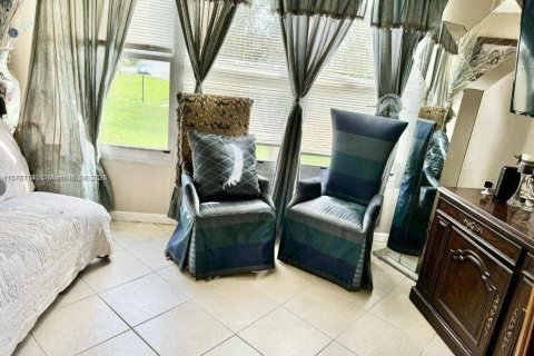 Condo in Deerfield Beach, Florida, 2 bedrooms  № 1862089 - photo 13