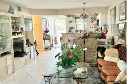 Condo in Deerfield Beach, Florida, 2 bedrooms  № 1862089 - photo 3