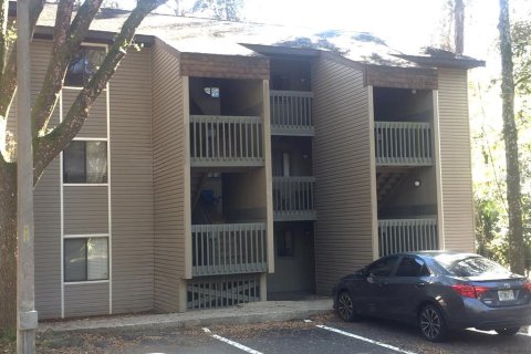 Condominio en Gainesville, Florida, 2 dormitorios № 2128497