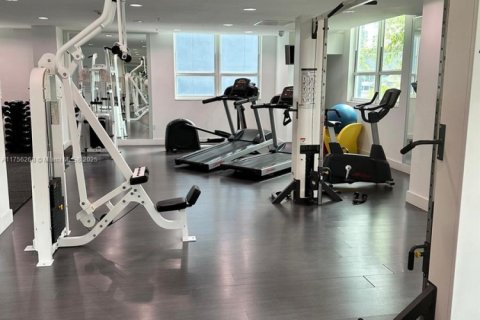 Condo in Miami, Florida, 1 bedroom  № 1860372 - photo 23
