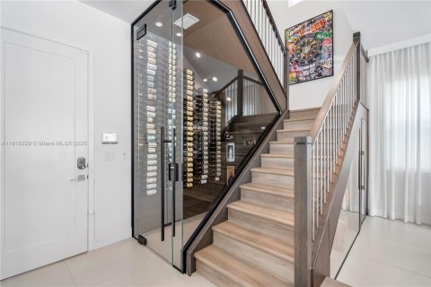 House in Palm Beach Gardens, Florida 5 bedrooms, 303.05 sq.m. № 2012331 - photo 24