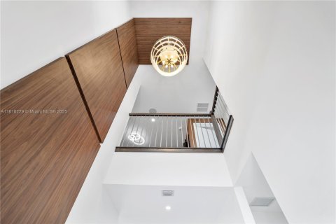 House in Palm Beach Gardens, Florida 5 bedrooms, 303.05 sq.m. № 2012331 - photo 8