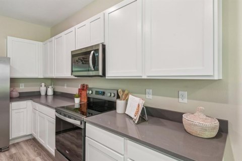 Townhouse in Wesley Chapel, Florida 3 bedrooms, 155.43 sq.m. № 1855667 - photo 14